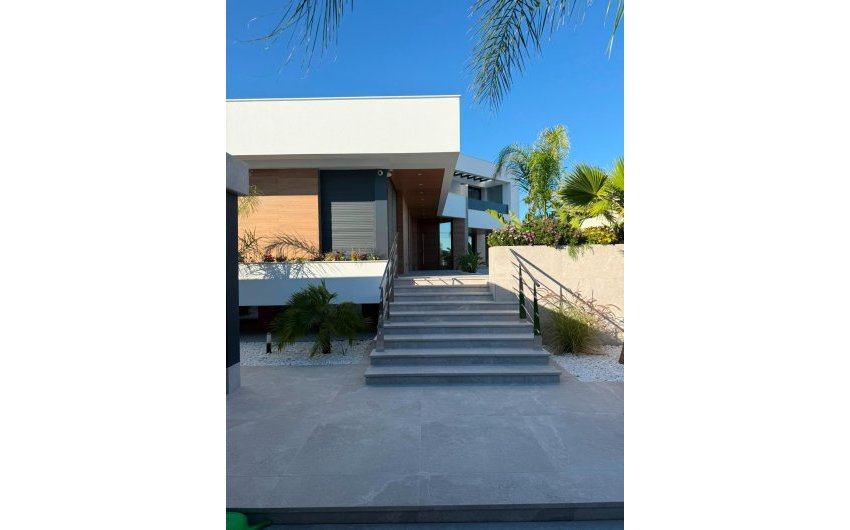 Reventa - Villa -
Ciudad Quesada - Centro De La Ciudad Quesada
