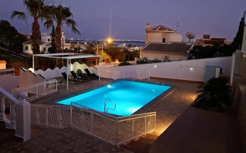 Reventa - Villa -
Ciudad Quesada - Costa Blanca
