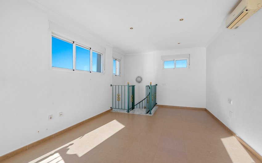 Reventa - Villa -
Ciudad Quesada - Costa Blanca