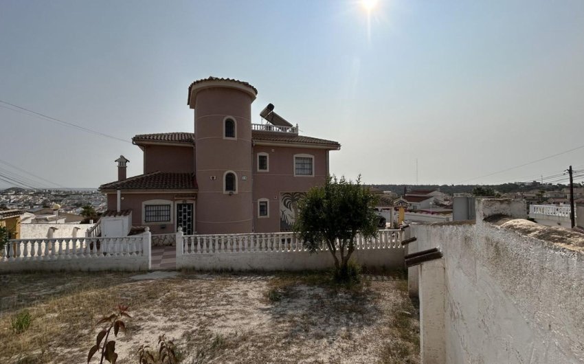 Reventa - Villa -
Ciudad Quesada - Costa Blanca
