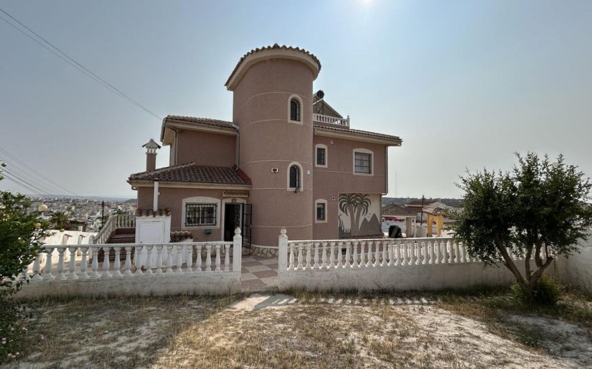 Reventa - Villa -
Ciudad Quesada - Costa Blanca