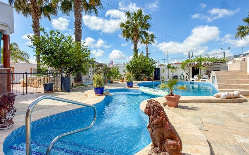 Reventa - Villa -
Ciudad Quesada - Costa Blanca