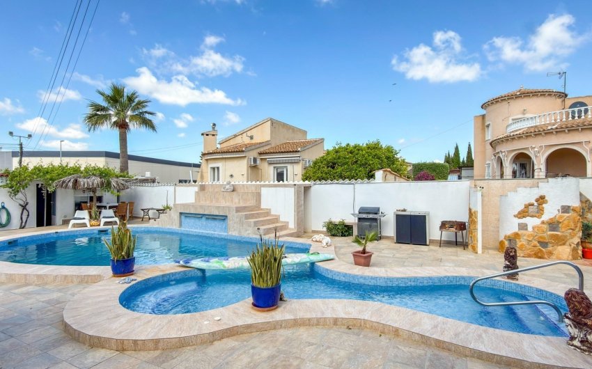 Reventa - Villa -
Ciudad Quesada - Costa Blanca