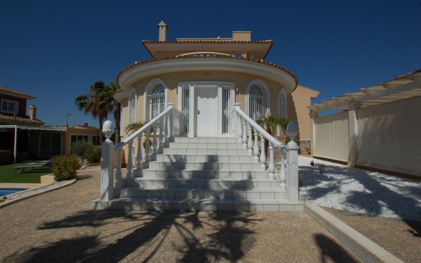 Reventa - Villa -
Ciudad Quesada - Costa Blanca
