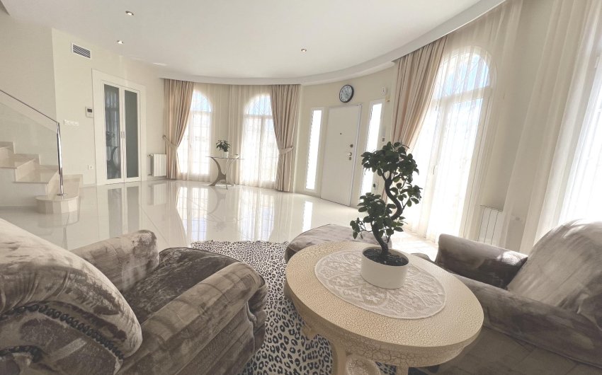 Reventa - Villa -
Ciudad Quesada - Costa Blanca