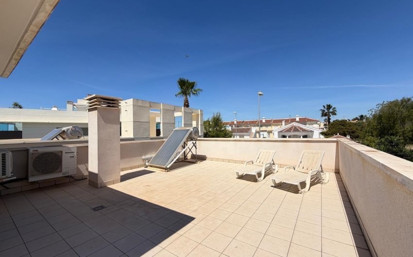 Reventa - Villa -
Ciudad Quesada - Dona Pepa