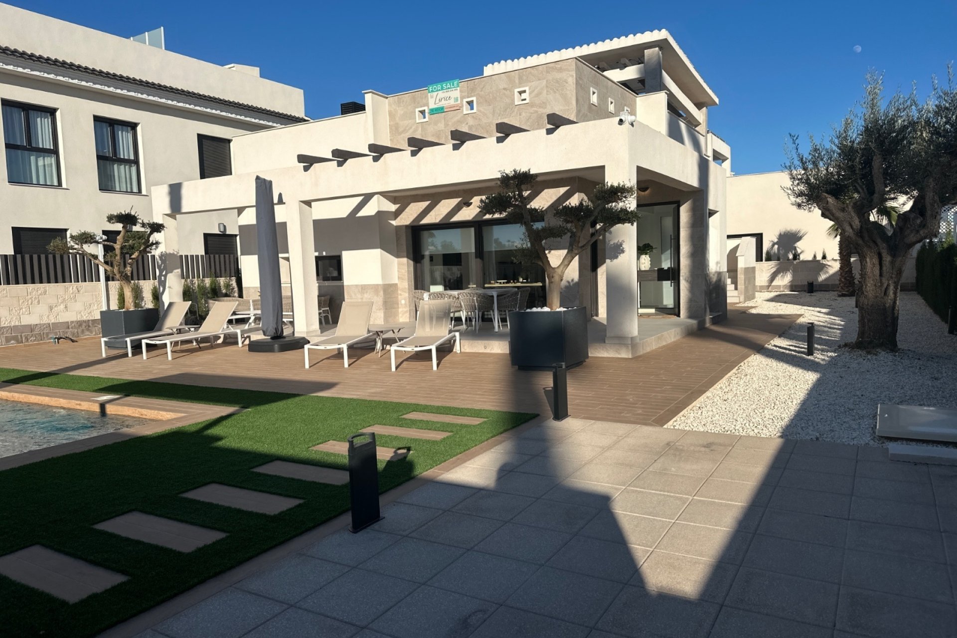 Reventa - Villa -
Ciudad Quesada - Doña Pepa