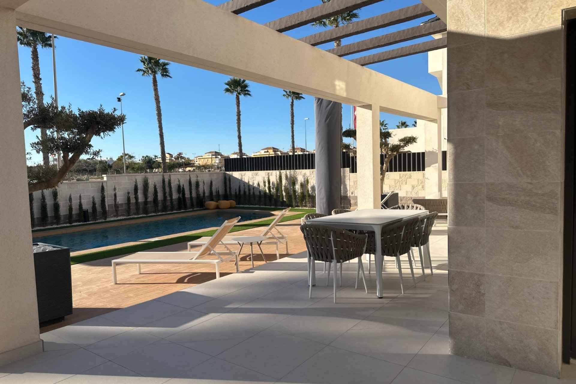 Reventa - Villa -
Ciudad Quesada - Doña Pepa