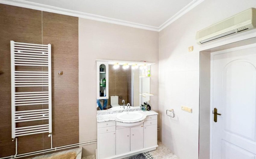Reventa - Villa -
Ciudad Quesada - Doña Pepa