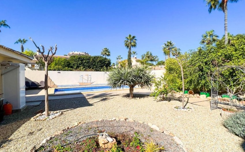 Reventa - Villa -
Ciudad Quesada - Doña Pepa