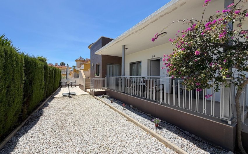 Reventa - Villa -
Ciudad Quesada - Dona Pepa