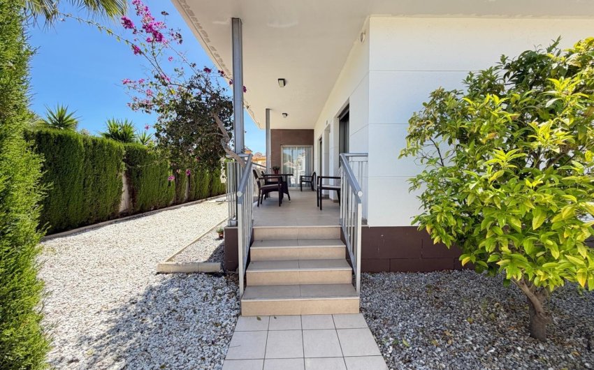 Reventa - Villa -
Ciudad Quesada - Dona Pepa