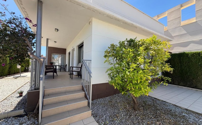 Reventa - Villa -
Ciudad Quesada - Dona Pepa