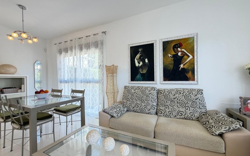 Reventa - Villa -
Ciudad Quesada - Dona Pepa