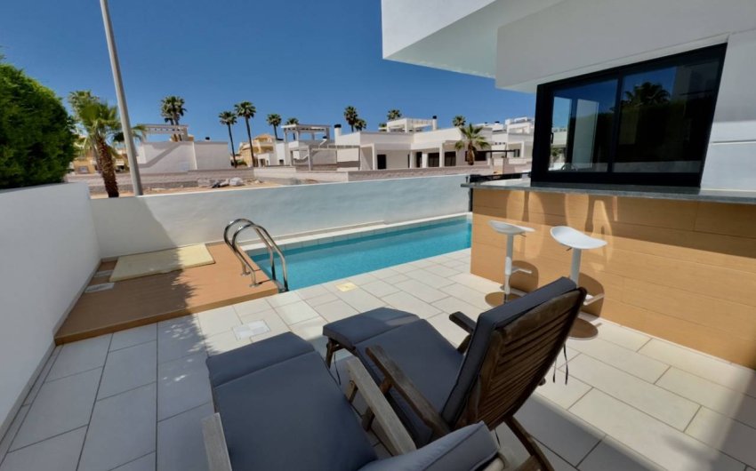 Reventa - Villa -
Ciudad Quesada - Doña Pepa