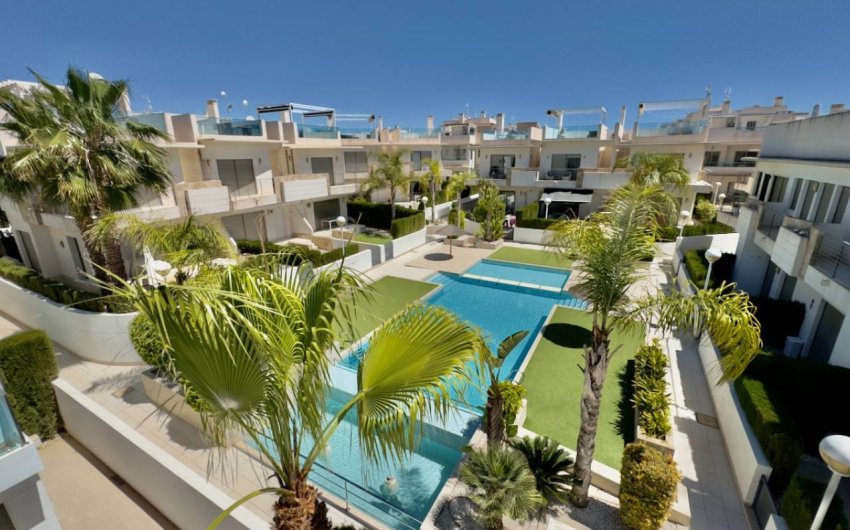 Reventa - Villa -
Ciudad Quesada - Doña Pepa