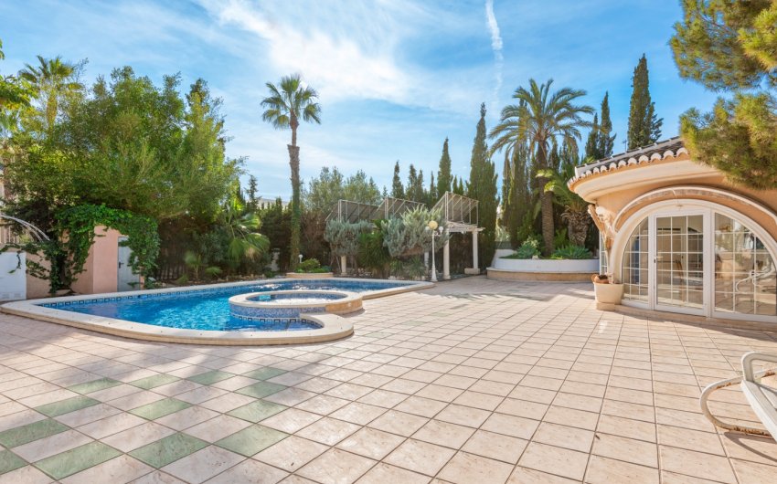 Reventa - Villa -
Ciudad Quesada - Doña Pepa