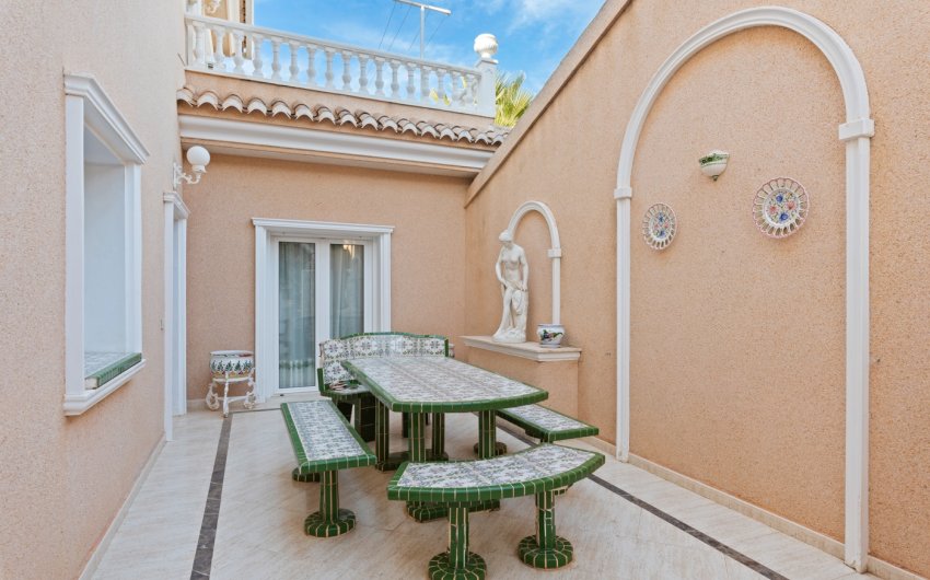 Reventa - Villa -
Ciudad Quesada - Doña Pepa