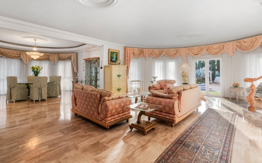 Reventa - Villa -
Ciudad Quesada - Doña Pepa