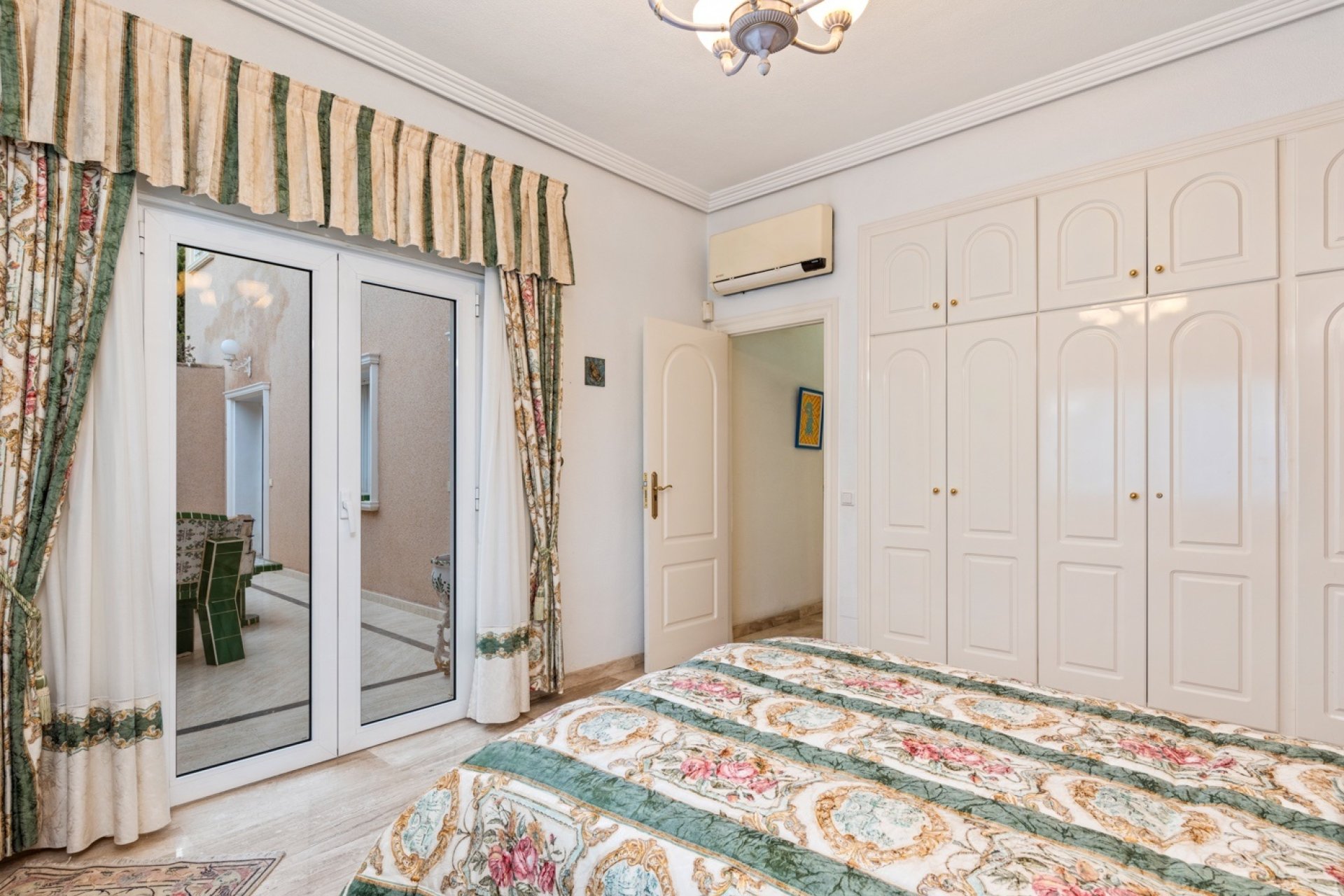 Reventa - Villa -
Ciudad Quesada - Doña Pepa