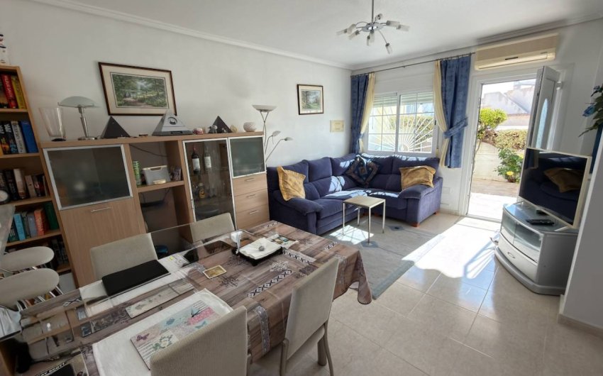 Reventa - Villa -
Ciudad Quesada - Doña Pepa