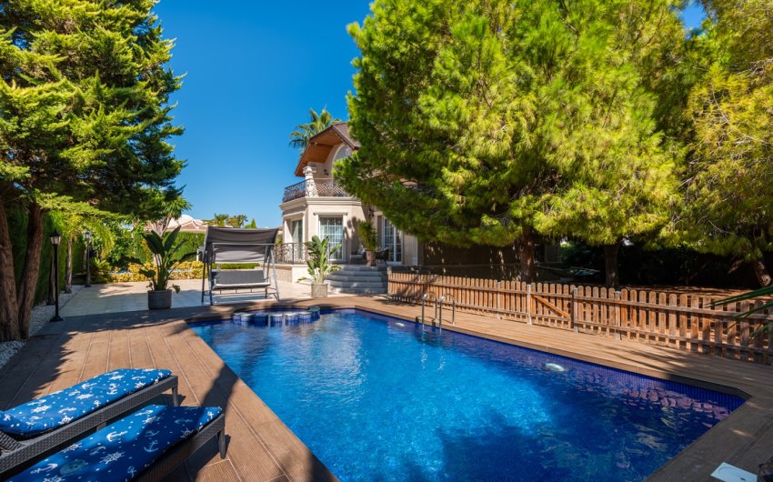 Reventa - Villa -
Ciudad Quesada - Doña Pepa