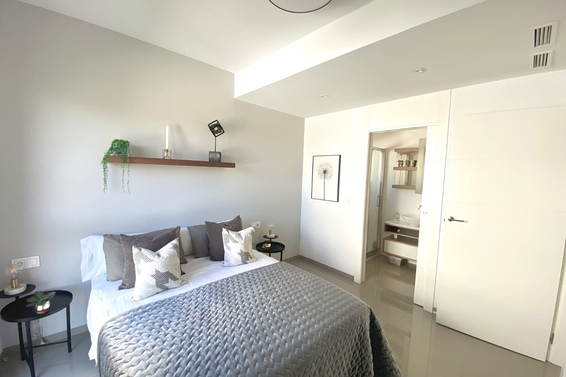 Reventa - Villa -
Ciudad Quesada - Doña Pepa