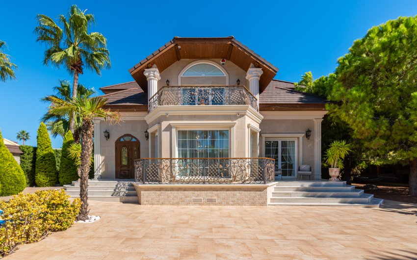 Reventa - Villa -
Ciudad Quesada - Doña Pepa