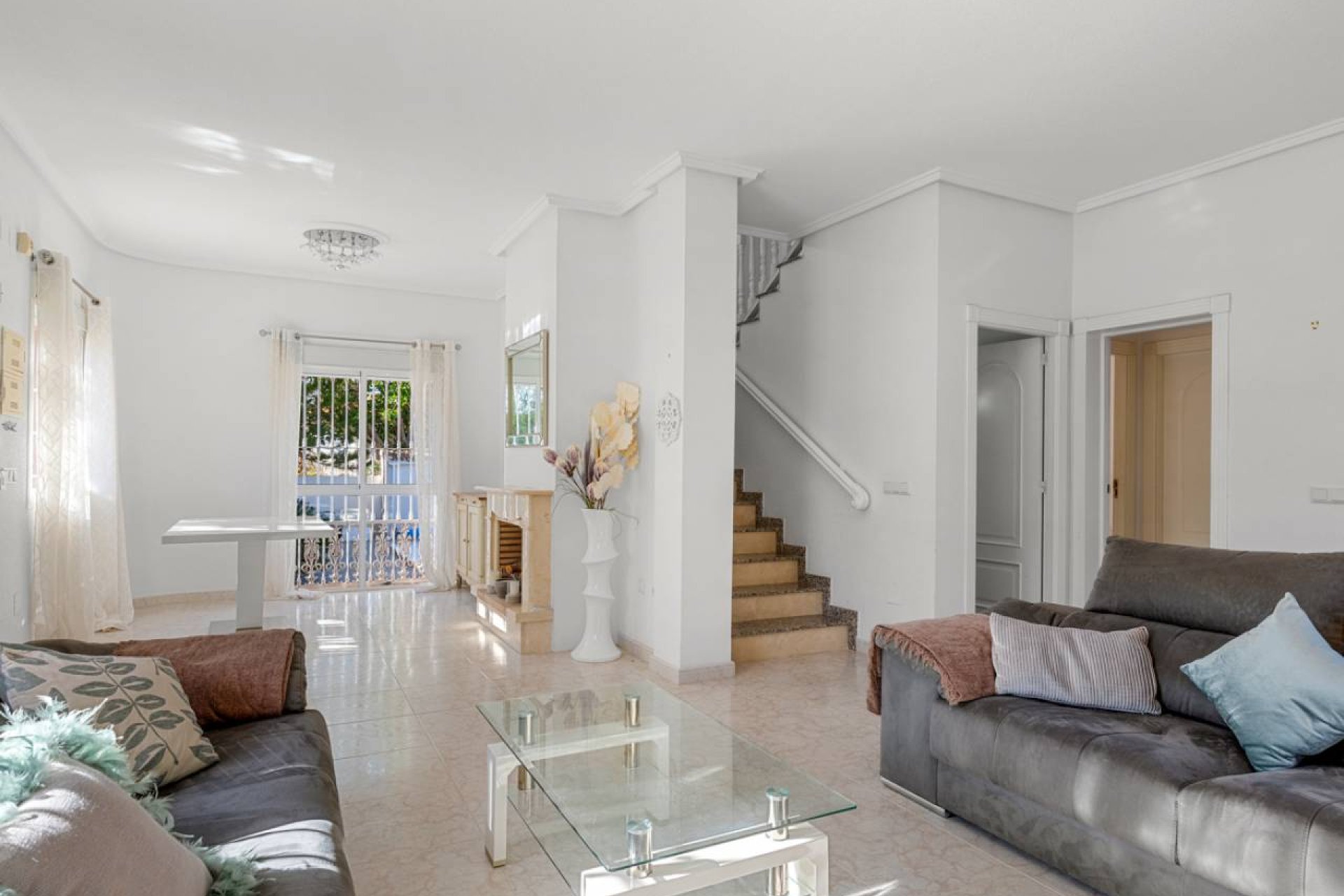 Reventa - Villa -
Ciudad Quesada - Doña Pepa