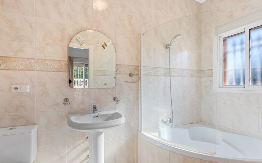 Reventa - Villa -
Ciudad Quesada - Doña Pepa