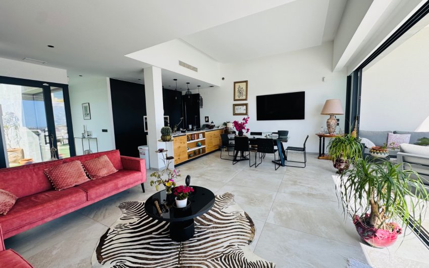 Reventa - Villa -
Ciudad Quesada - La Fiesta