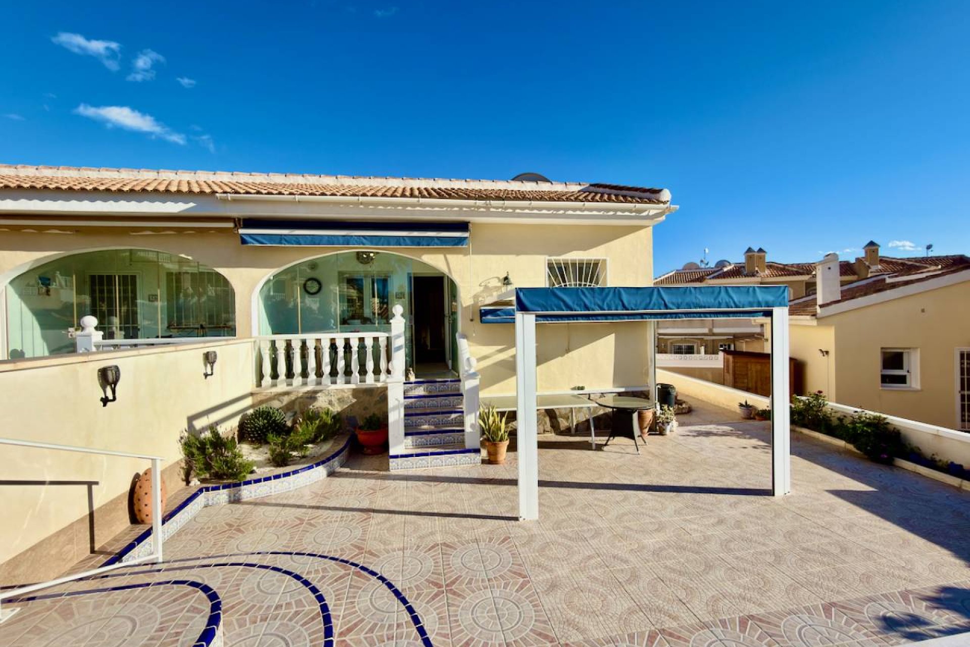 Reventa - Villa -
Ciudad Quesada - La Fiesta