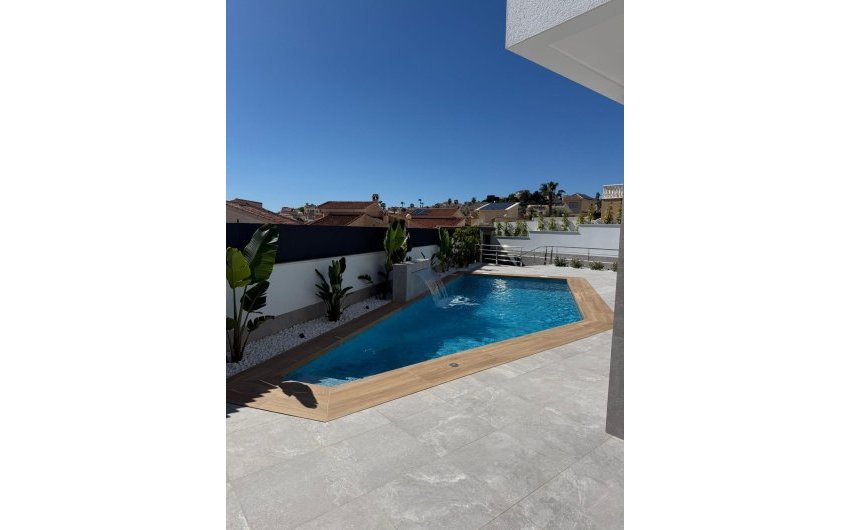 Reventa - Villa -
Ciudad Quesada - La Marquesa