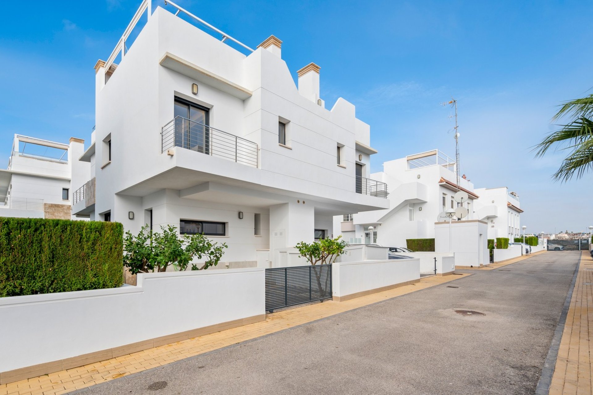 Reventa - Villa -
Ciudad Quesada - Lo Marabú