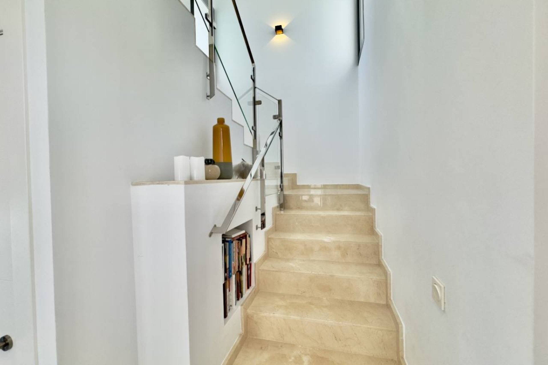 Reventa - Villa -
Ciudad Quesada - Lo Marabú