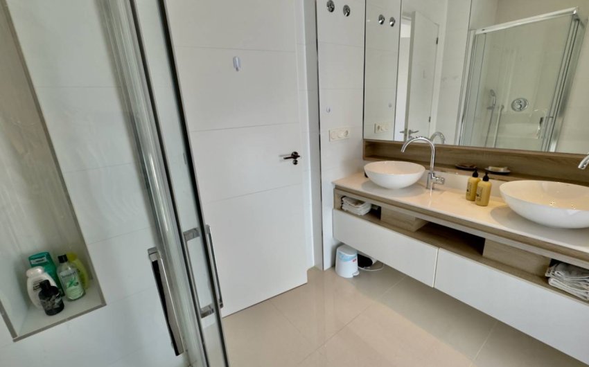 Reventa - Villa -
Ciudad Quesada - Lo Marabú