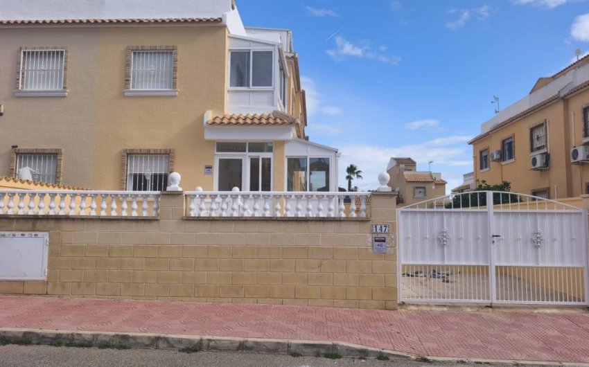 Reventa - Villa -
Ciudad Quesada - Lo Marabú
