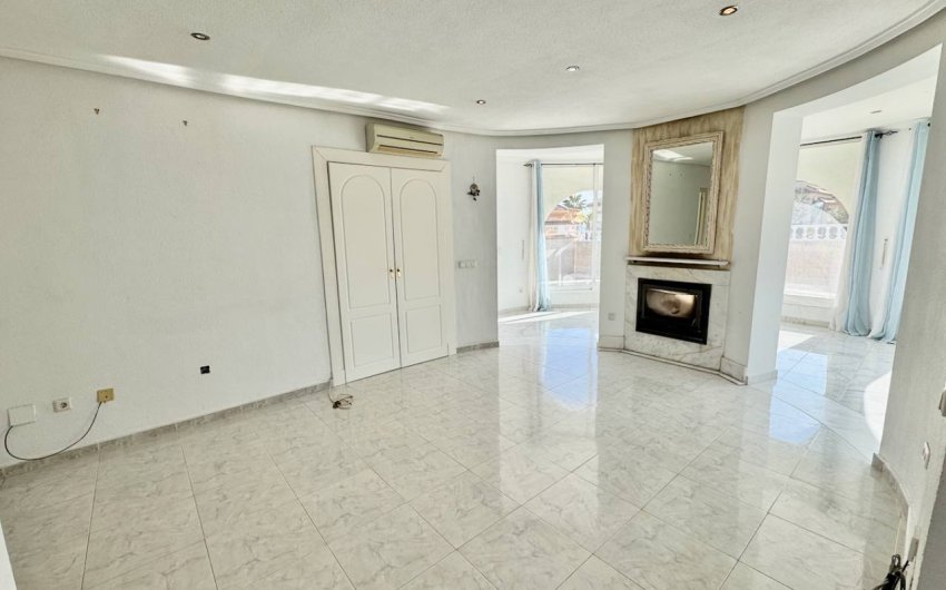 Reventa - Villa -
Ciudad Quesada - Lo Pepin