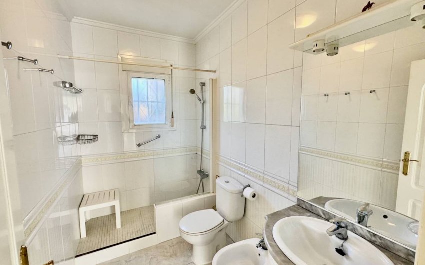 Reventa - Villa -
Ciudad Quesada - Lo Pepin