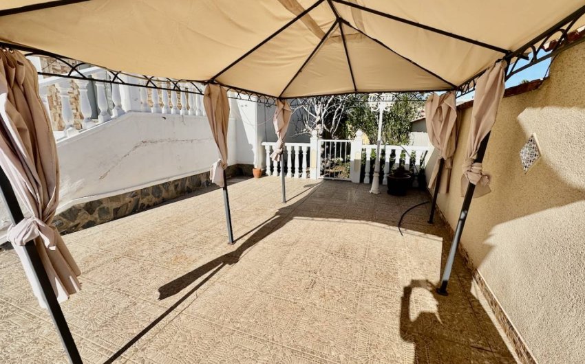 Reventa - Villa -
Ciudad Quesada - Lo Pepin