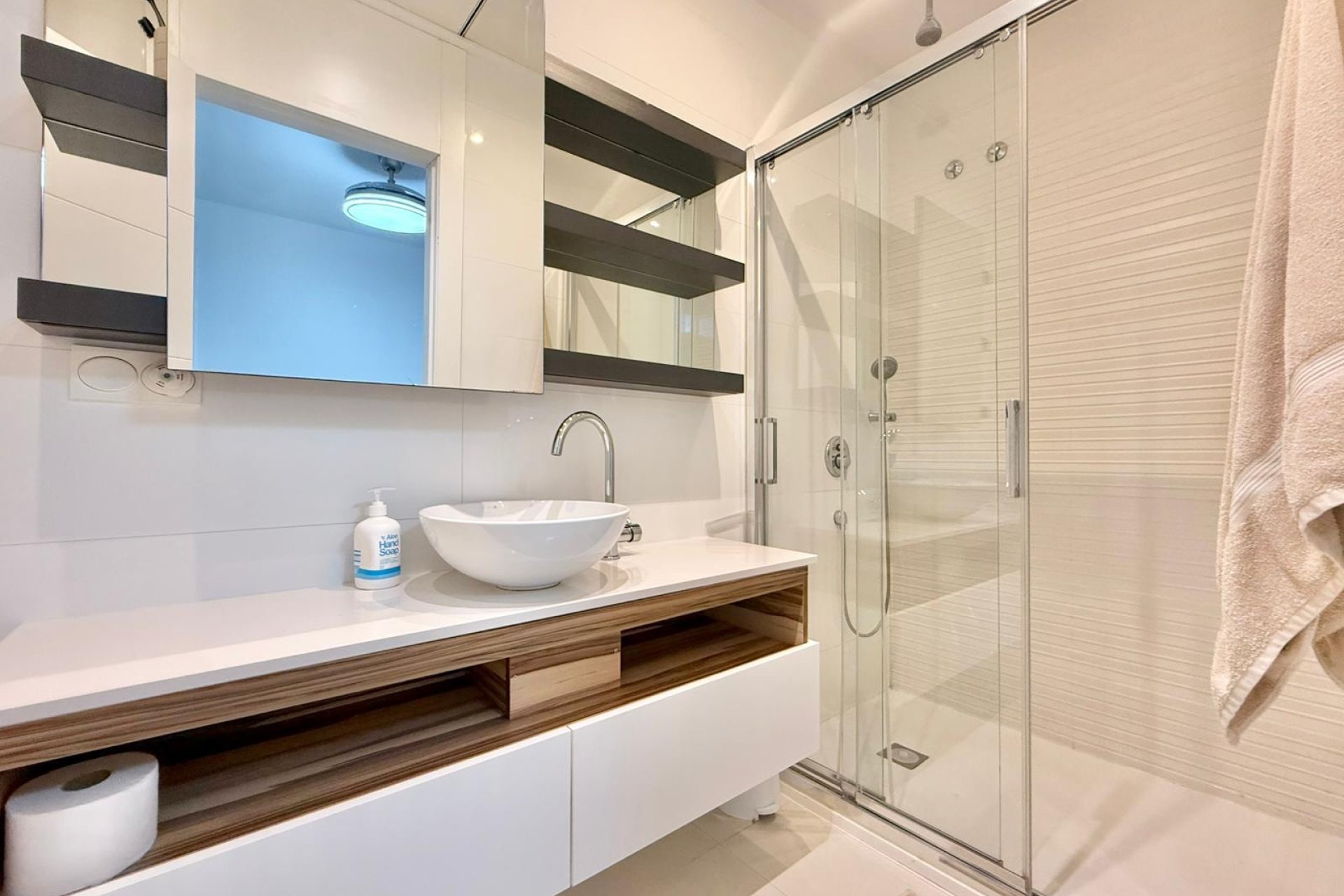 Reventa - Villa -
Ciudad Quesada - Pueblo Bravo