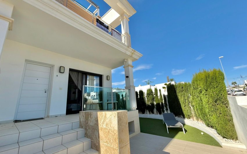 Reventa - Villa -
Ciudad Quesada - Pueblo Bravo