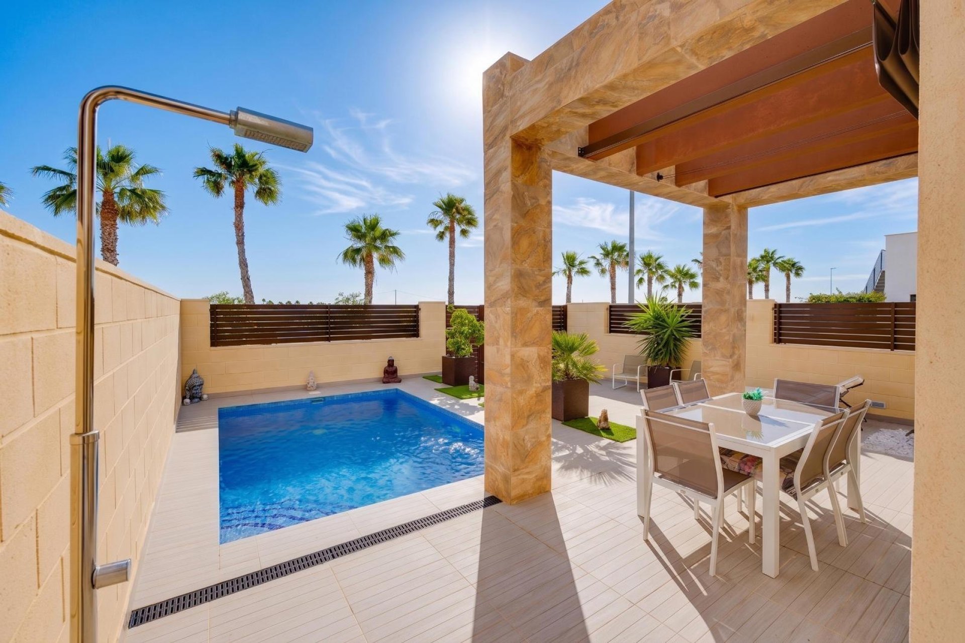 Reventa - Villa -
Ciudad Quesada - Pueblo Bravo