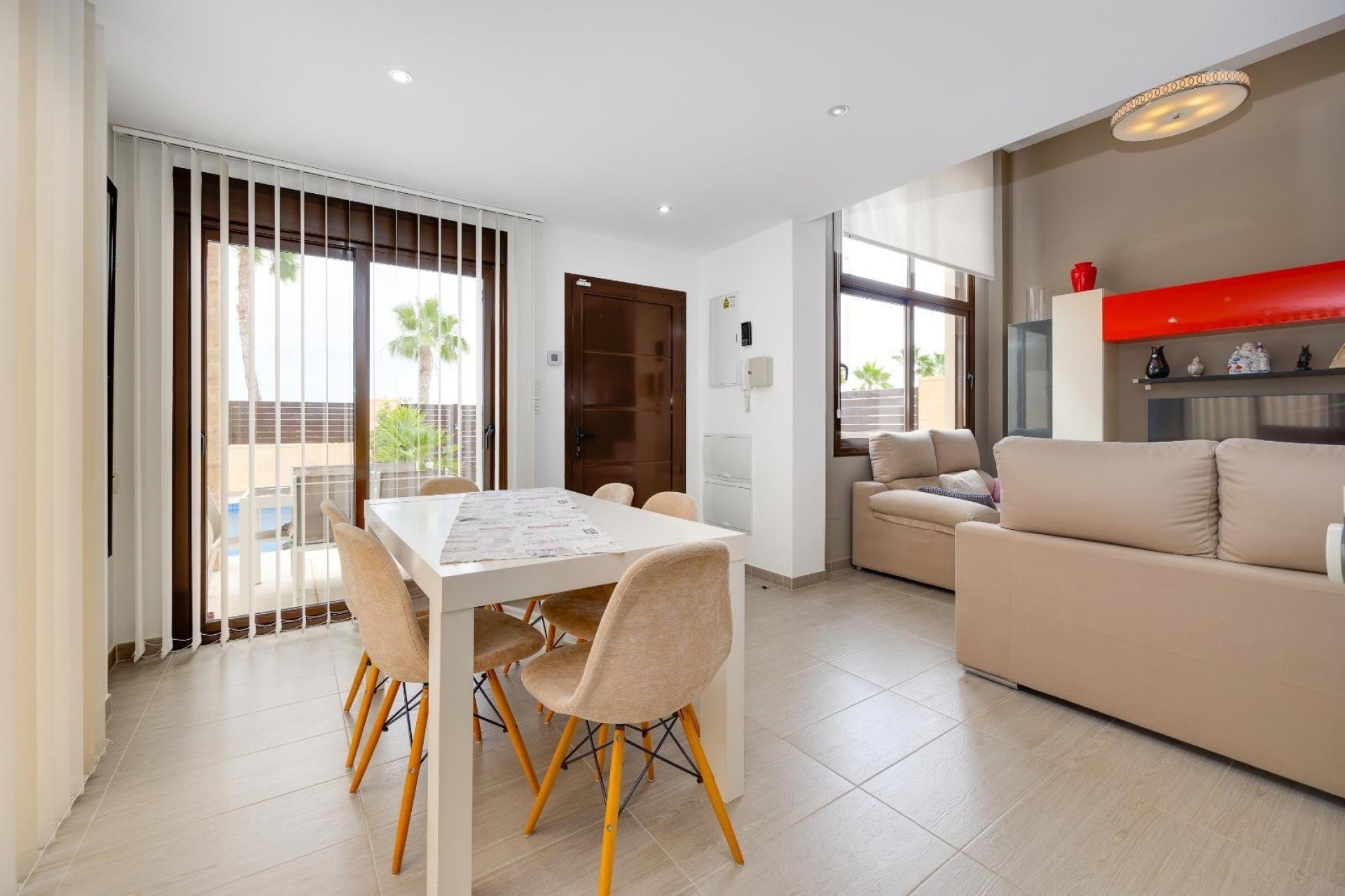 Reventa - Villa -
Ciudad Quesada - Pueblo Bravo