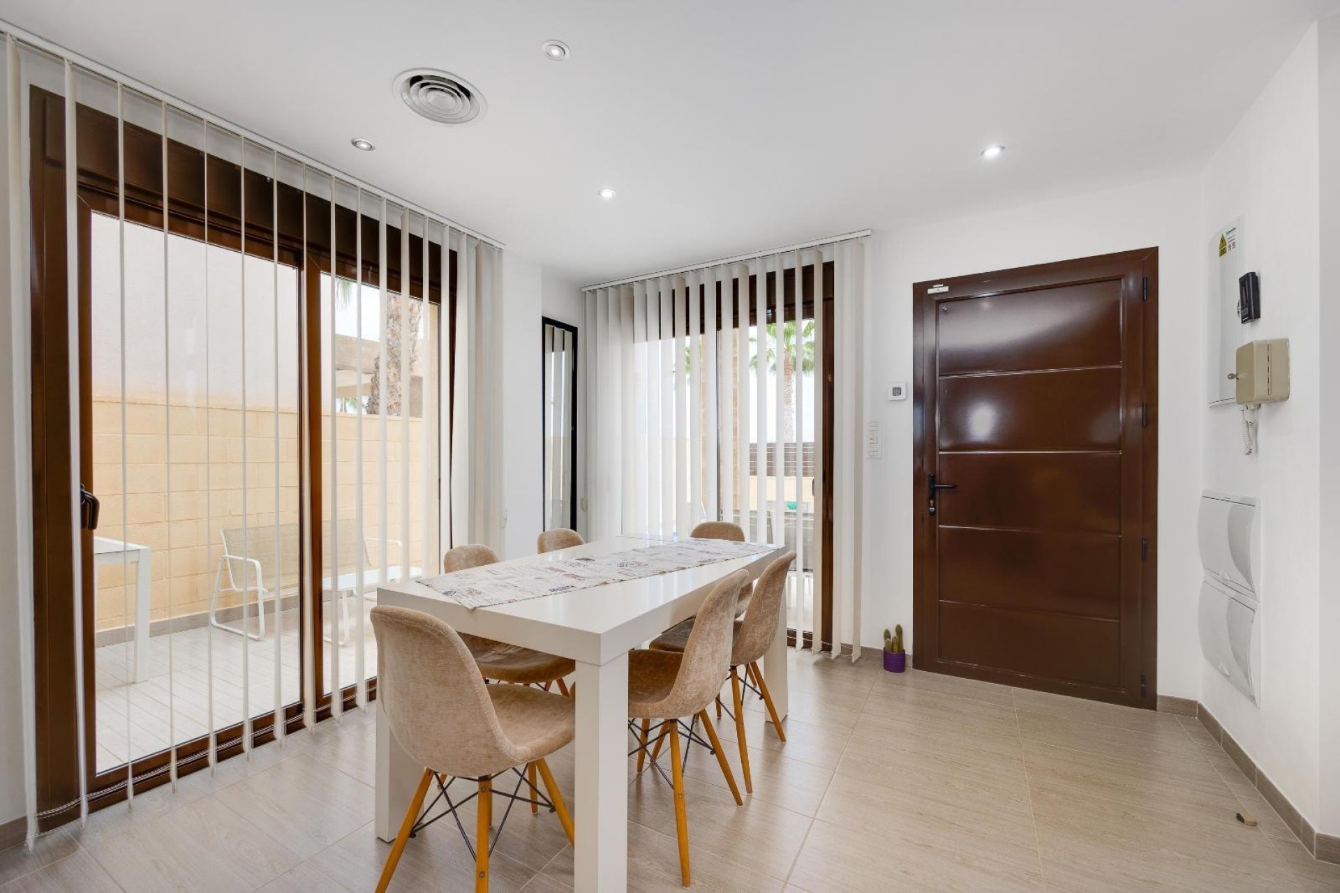Reventa - Villa -
Ciudad Quesada - Pueblo Bravo