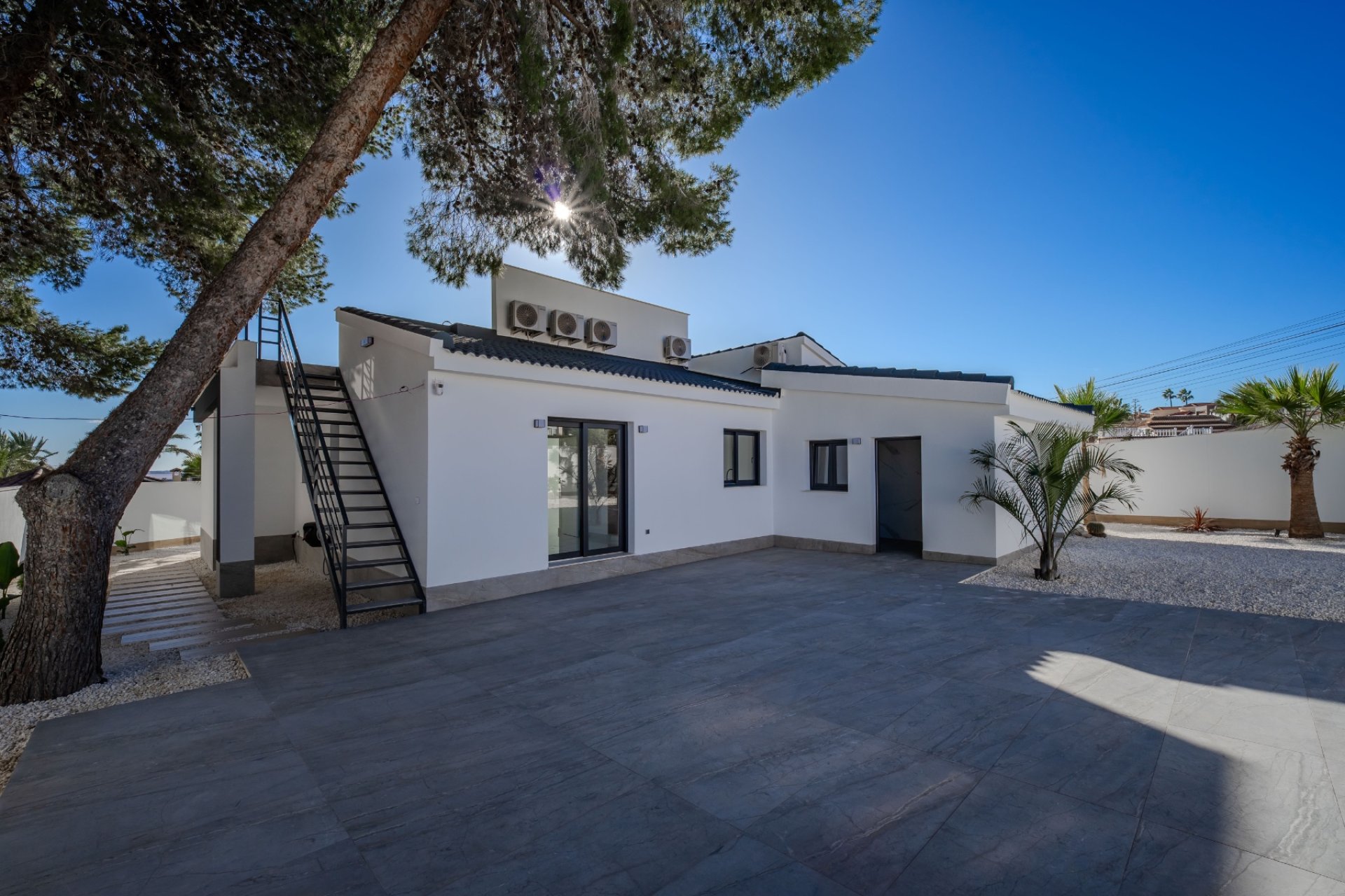 Reventa - Villa -
Ciudad Quesada - town