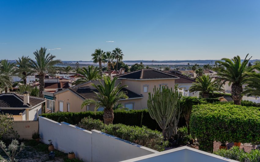 Reventa - Villa -
Ciudad Quesada - town