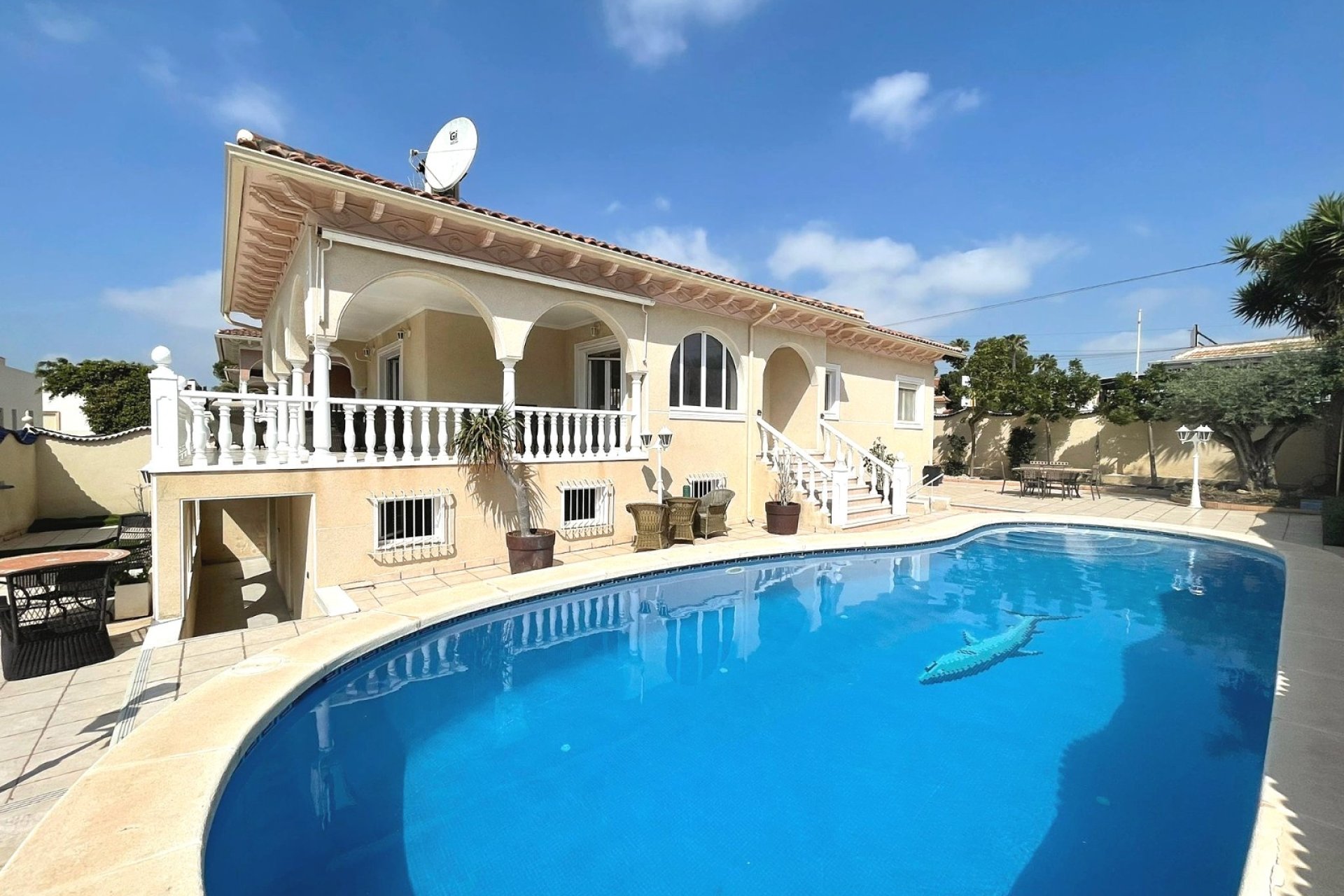 Reventa - Villa -
Ciudad Quesada