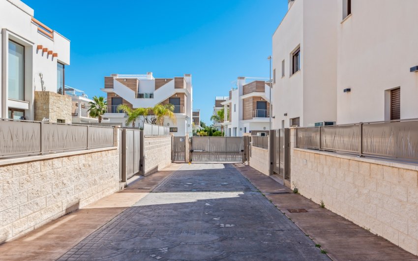 Reventa - Villa -
Ciudad Quesada