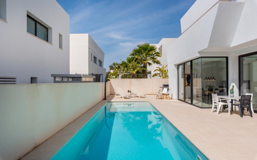 Reventa - Villa -
Ciudad Quesada